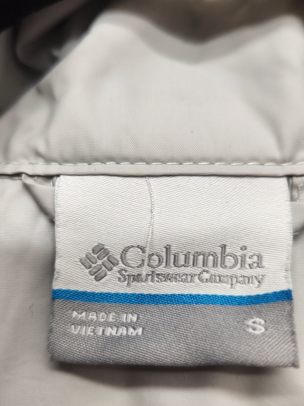⭐️Columbia Rain Jacket Grey Hooded Windbreaker Lightweight Waterproof Size Small - Picture 7 of 10